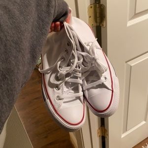 new not worn white converse